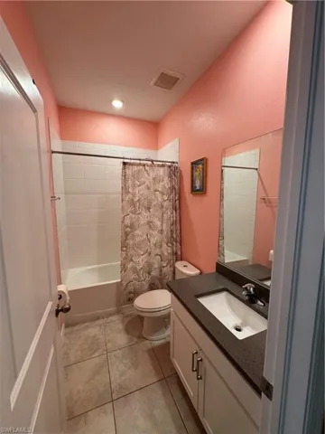 Second primary with full bathroom ensuite.