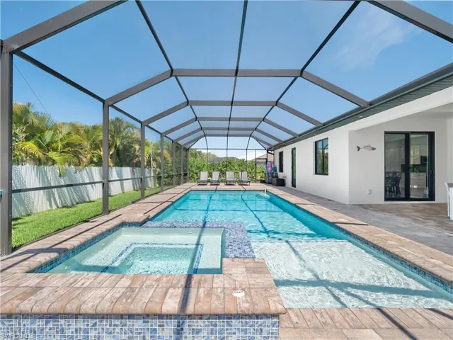 5002 Agualinda Blvd, Cape Coral, Florida 33914