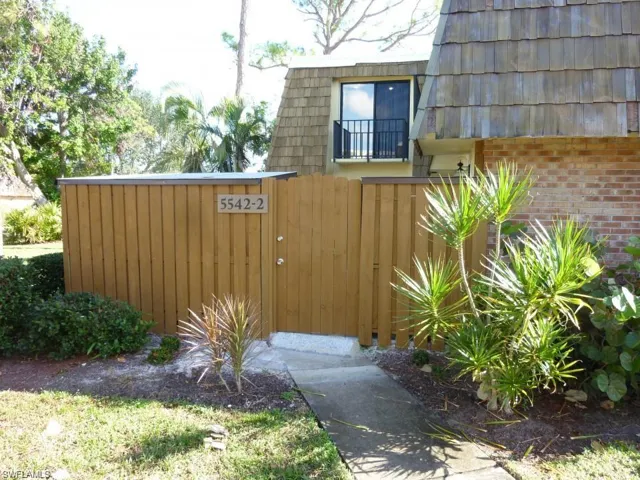 5542  Malt  DR, Fort Myers, FL 33907