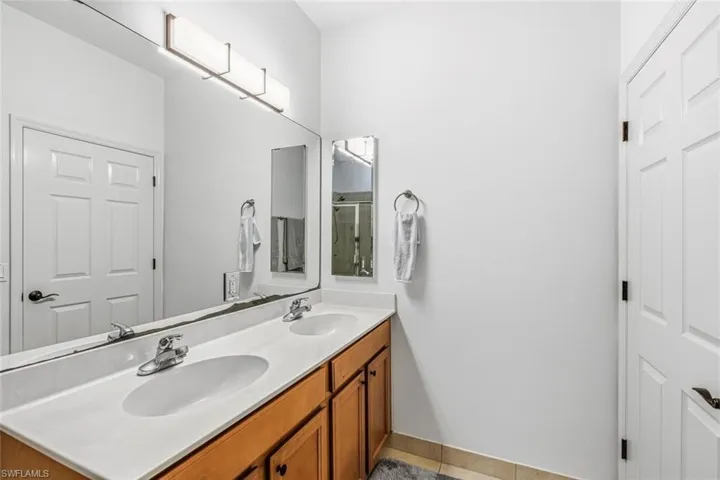 14165 Winchester Ct 204, Naples, Florida 34114