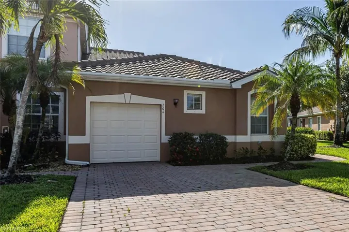 14165 Winchester Ct 204, Naples, Florida 34114