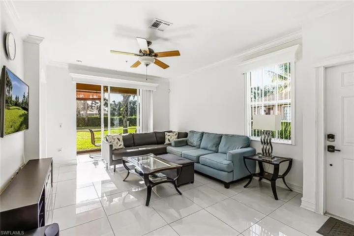 14165 Winchester Ct 204, Naples, Florida 34114