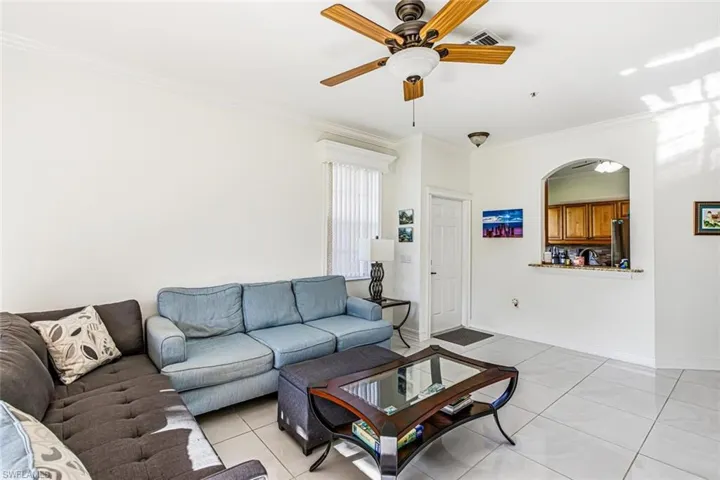 14165 Winchester Ct 204, Naples, Florida 34114