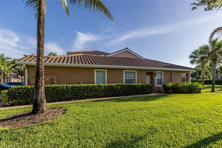 14165 Winchester Ct 204, Naples, Florida 34114