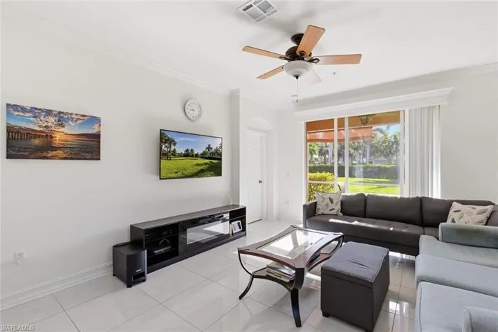 14165 Winchester Ct 204, Naples, Florida 34114
