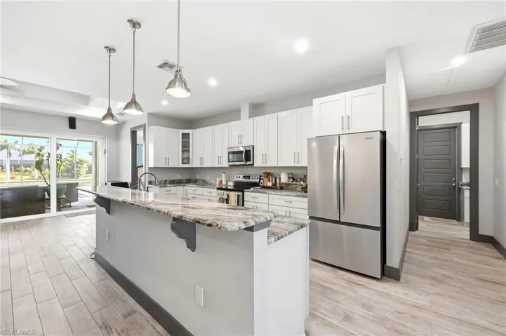 212 Sw 20th St, Cape Coral, Florida 33991