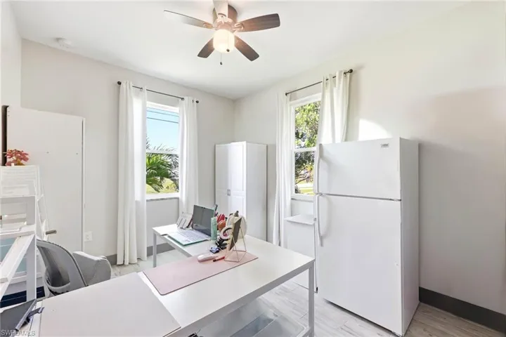 212 Sw 20th St, Cape Coral, Florida 33991
