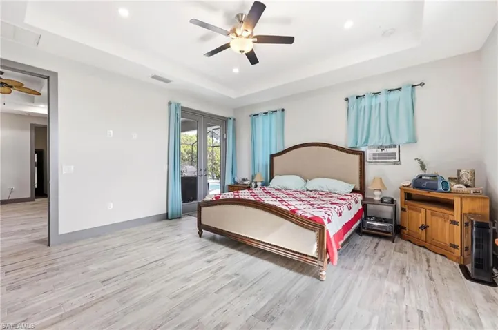 212 Sw 20th St, Cape Coral, Florida 33991