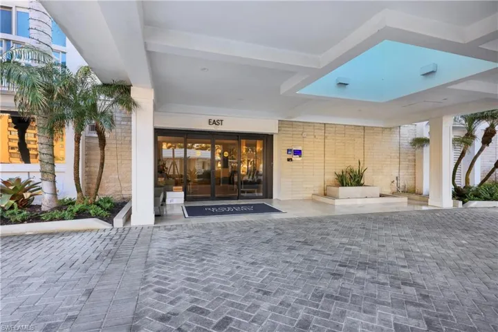 3401 Gulf Shore Blvd N 605, Naples, Florida 34103