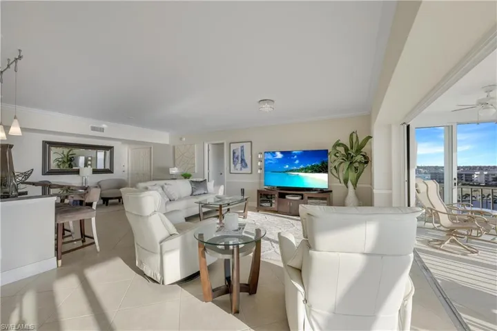 3401 Gulf Shore Blvd N 605, Naples, Florida 34103