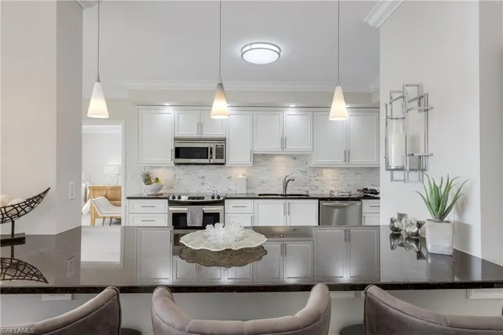 3401 Gulf Shore Blvd N 605, Naples, Florida 34103