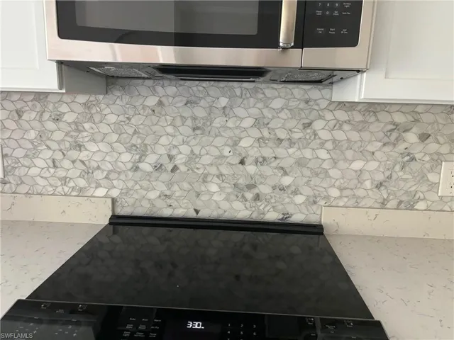 Gorgeous Backsplash