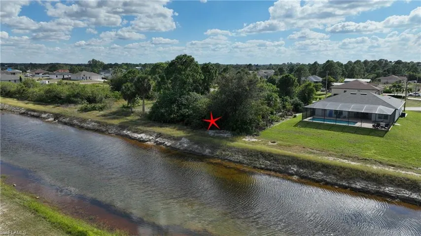 105 Paddock St, Lehigh Acres, Florida 33974