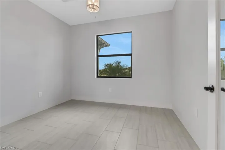2013 Old Burnt Store Rd N, Cape Coral Fl 33993