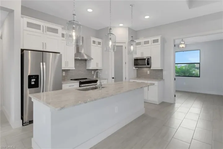 2013 Old Burnt Store Rd N, Cape Coral Fl 33993