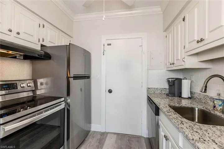 220  Seaview  CT, Marco Island, FL 34145