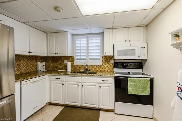 220  Seaview  CT, Marco Island, FL 34145