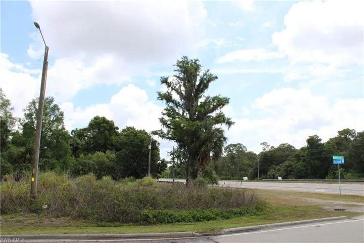 2643  Pine Island NE RD, Cape Coral, FL 33909