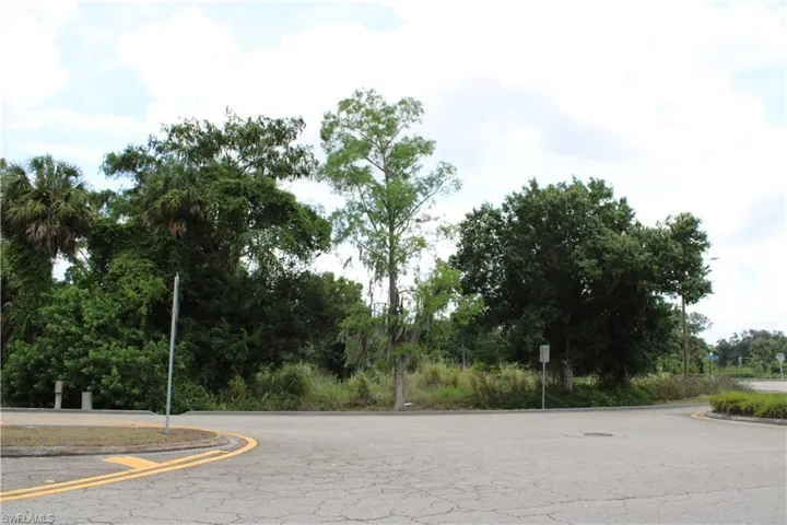 2643  Pine Island NE RD, Cape Coral, FL 33909