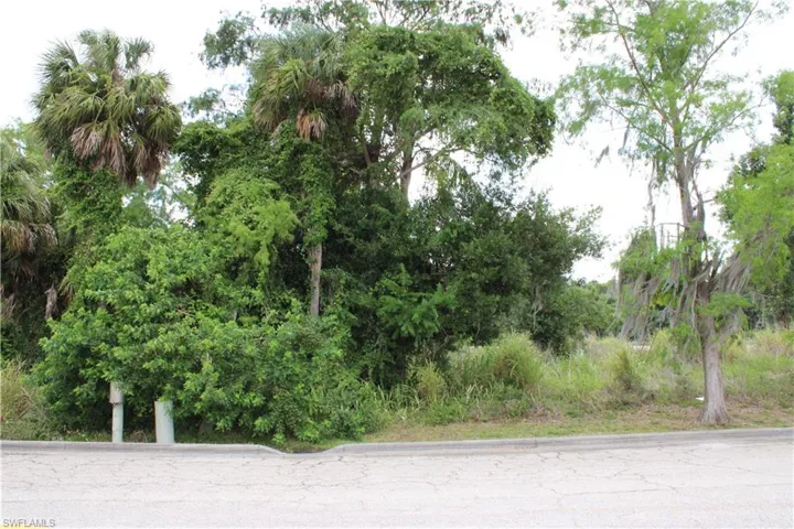 2643  Pine Island NE RD, Cape Coral, FL 33909