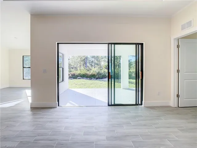 604  Lincoln  BLVD, Lehigh Acres, FL 33936