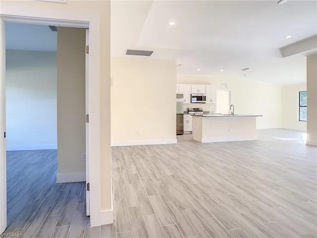 604  Lincoln  BLVD, Lehigh Acres, FL 33936