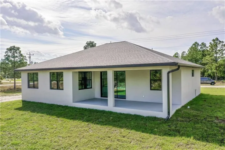 604  Lincoln  BLVD, Lehigh Acres, FL 33936