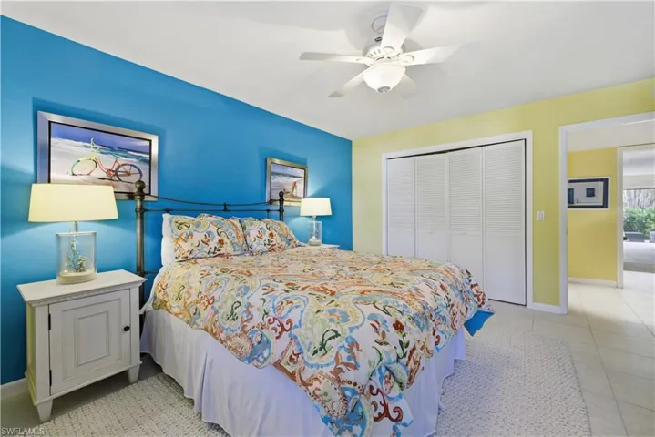 341  3rd S AVE, Naples, FL 34102