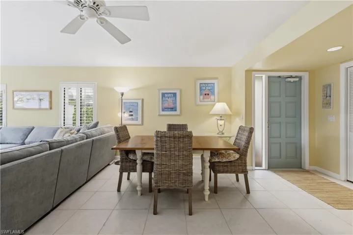341  3rd S AVE, Naples, FL 34102