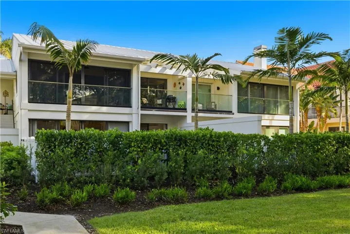 341  3rd S AVE, Naples, FL 34102