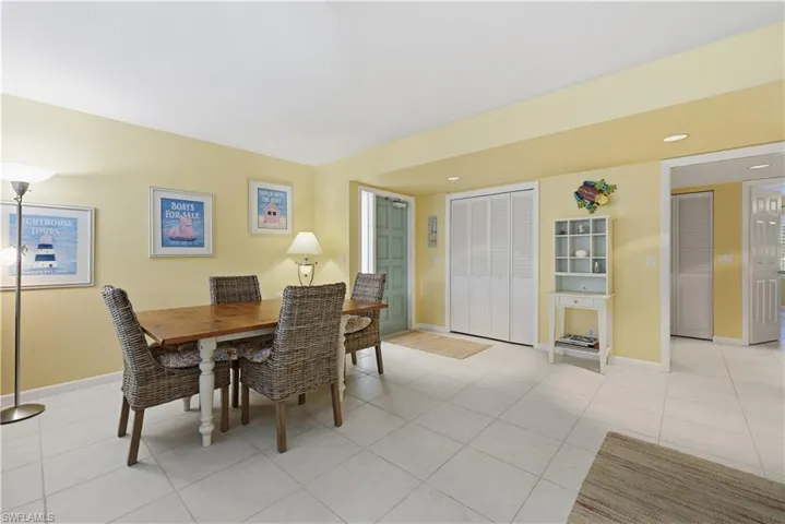 341  3rd S AVE, Naples, FL 34102