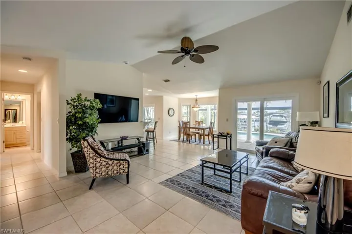 5237 Sw 24th Ave, Cape Coral, Florida 33914