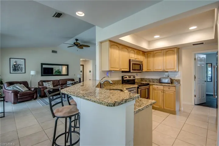 5237 Sw 24th Ave, Cape Coral, Florida 33914