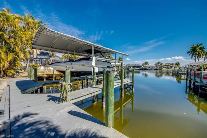 5237 Sw 24th Ave, Cape Coral, Florida 33914
