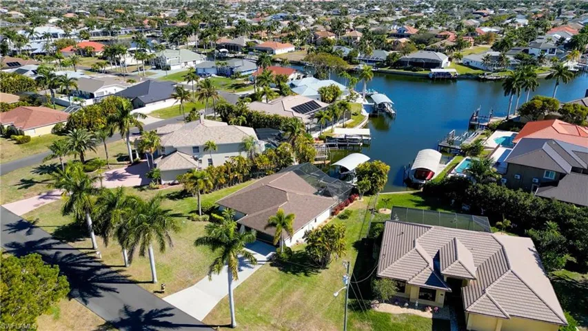 5237 Sw 24th Ave, Cape Coral, Florida 33914