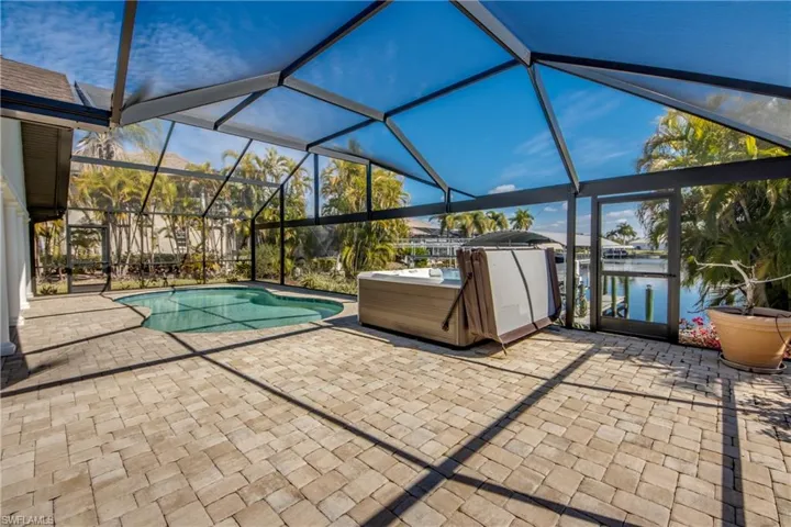 5237 Sw 24th Ave, Cape Coral, Florida 33914