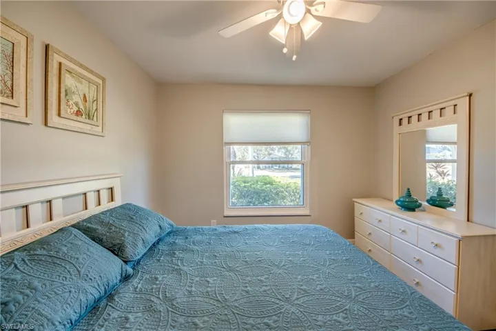 5237 Sw 24th Ave, Cape Coral, Florida 33914