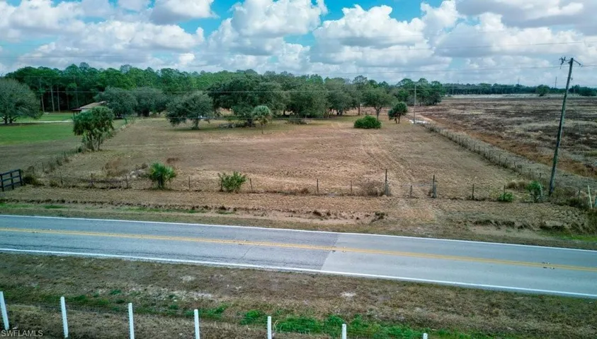 1565  Hendry Isles  BLVD, Clewiston, FL 33440