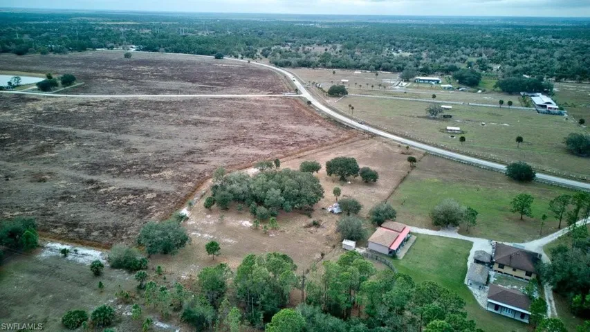 1565  Hendry Isles  BLVD, Clewiston, FL 33440