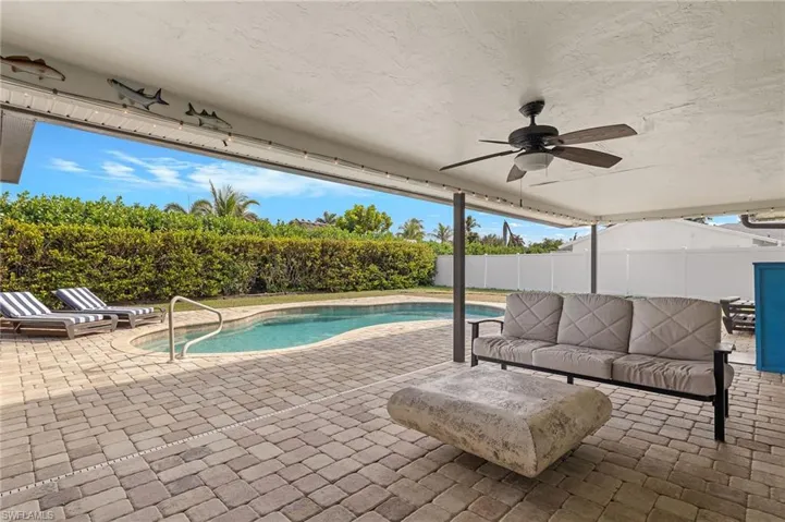 1383  Currier  CIR, Fort Myers, FL 33919