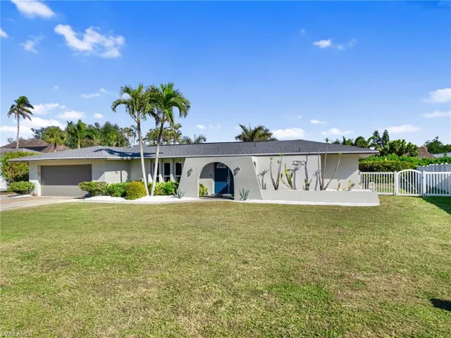1383  Currier  CIR, Fort Myers, FL 33919