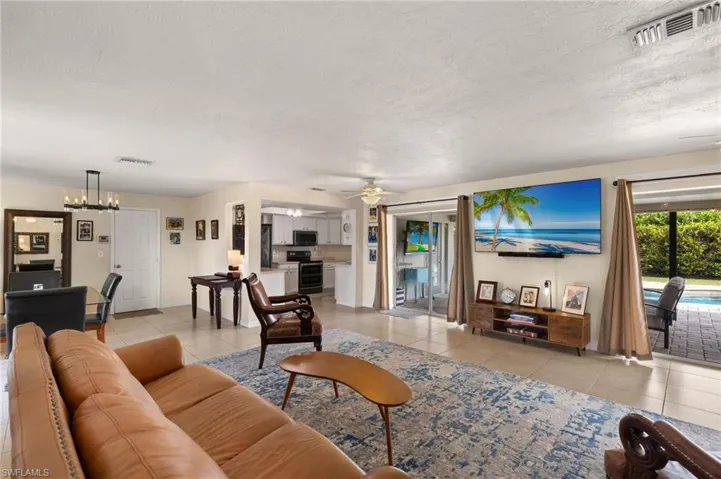 1383  Currier  CIR, Fort Myers, FL 33919
