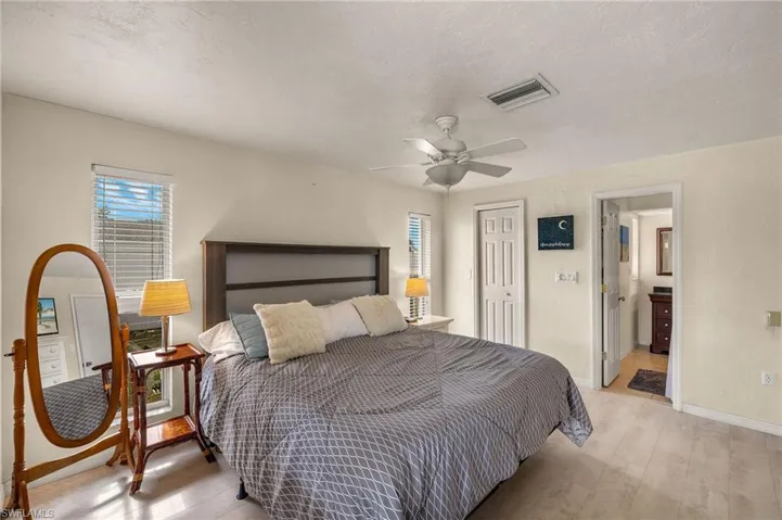 1383  Currier  CIR, Fort Myers, FL 33919
