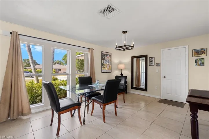 1383  Currier  CIR, Fort Myers, FL 33919