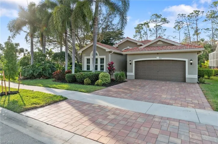 2313  Butterfly Palm  DR, Naples, FL 34119