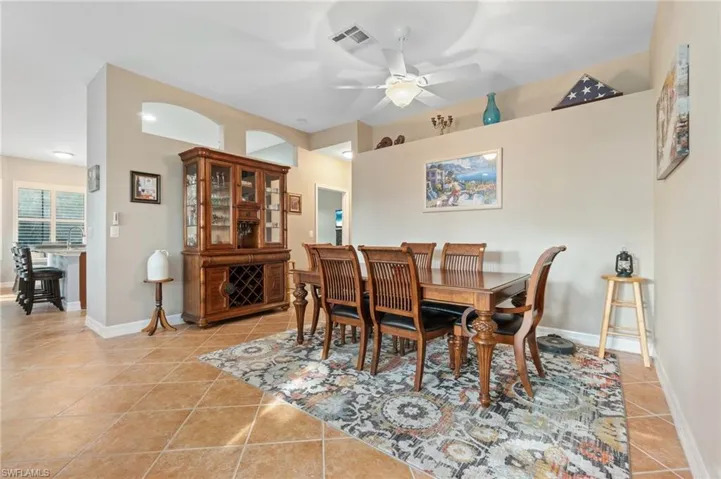 2313  Butterfly Palm  DR, Naples, FL 34119