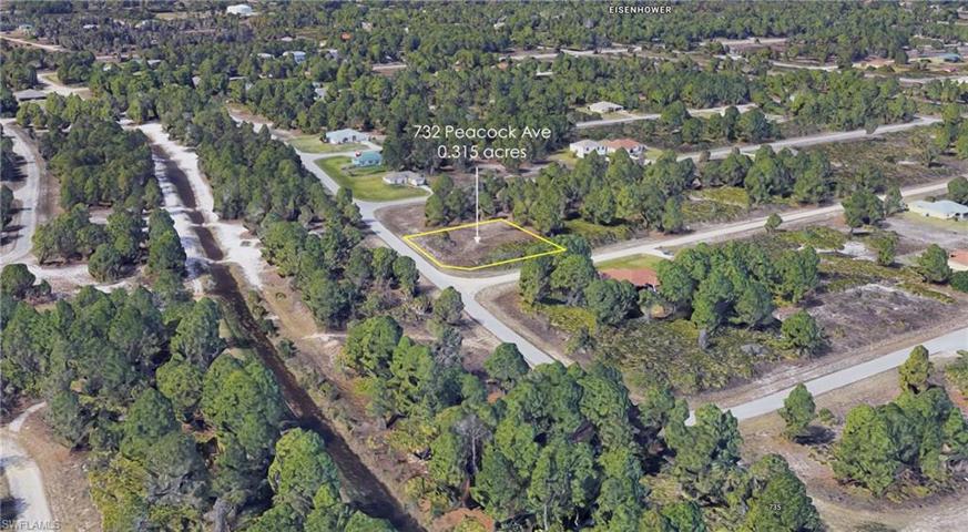 732  Peacock  AVE, LEHIGH ACRES, FL 33974