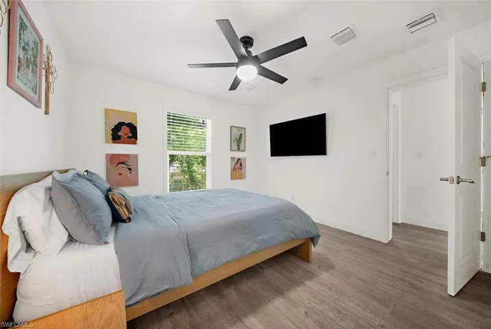 2375 Bahia Vista St, Sarasota, Florida 34239
