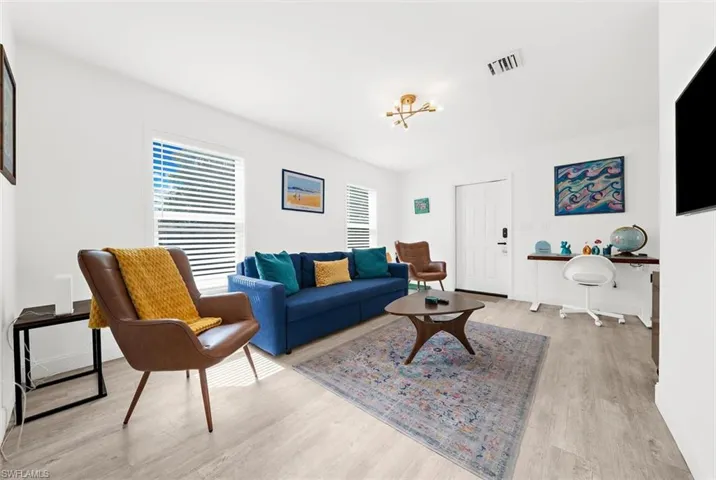 2375 Bahia Vista St, Sarasota, Florida 34239