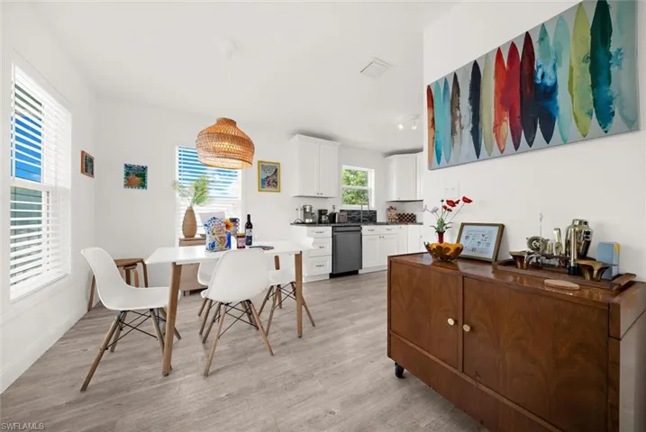 2375 Bahia Vista St, Sarasota, Florida 34239